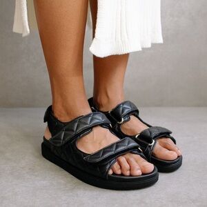 Alohas Loop Black Sandals - size 40